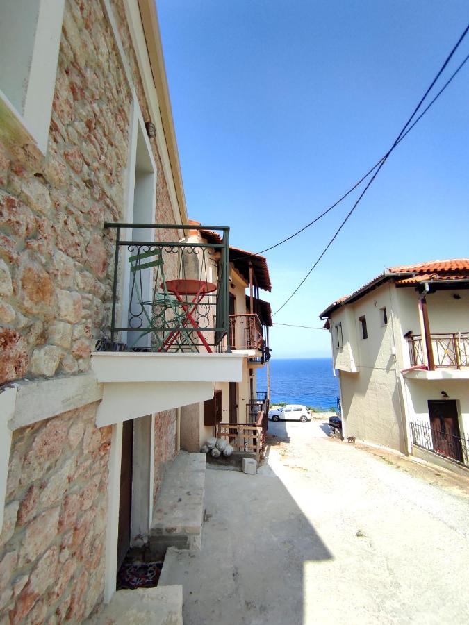Habezeiko - The Vintage House Afytos Exterior foto